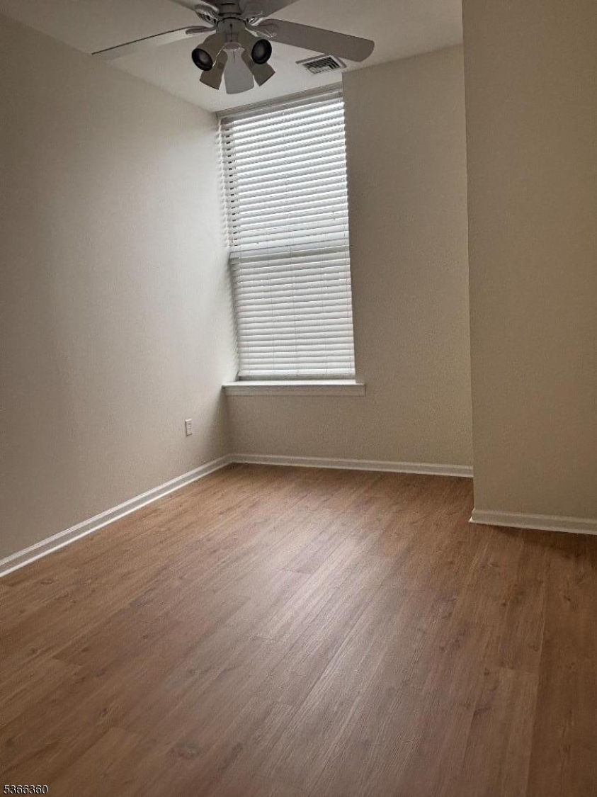 220 Main St 202