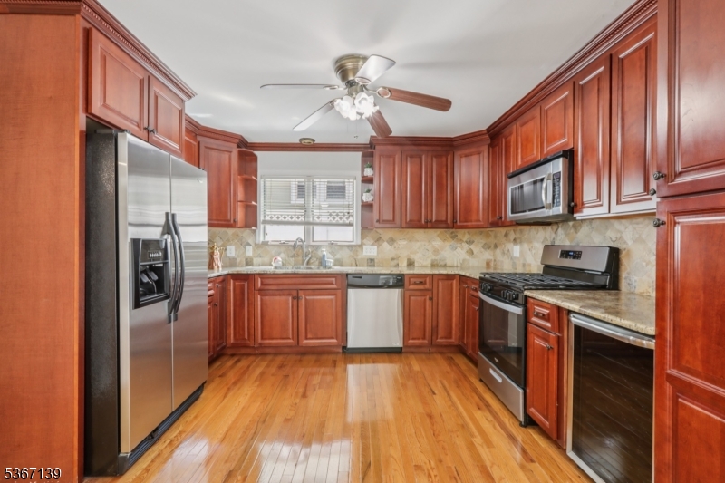 237 Wmadison Ave