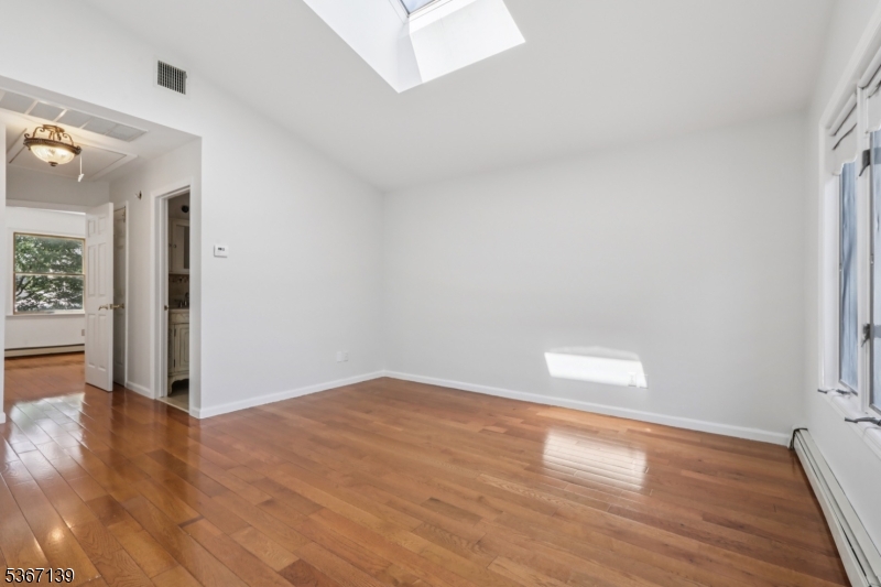 237 Wmadison Ave