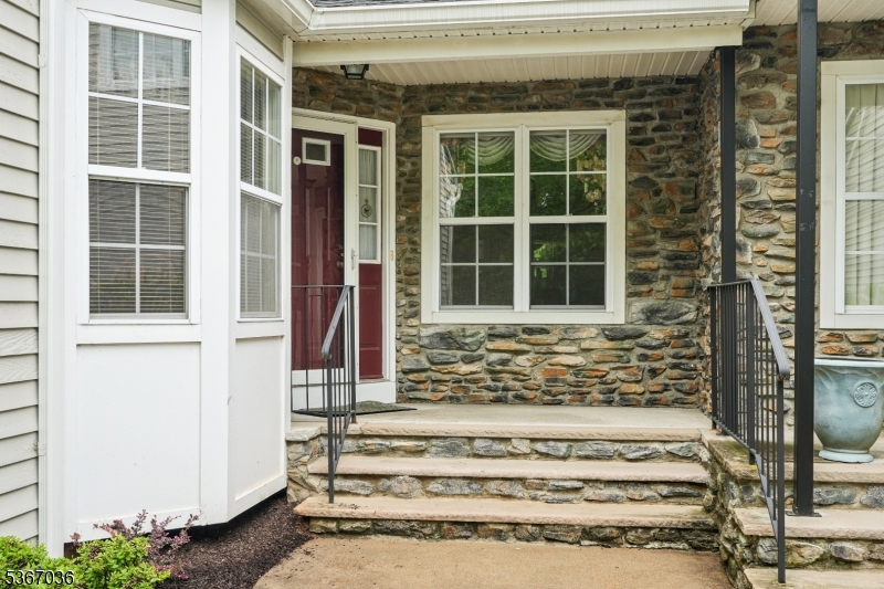 55 Hunter Rd