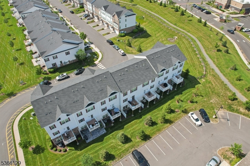12 Colgate Dr