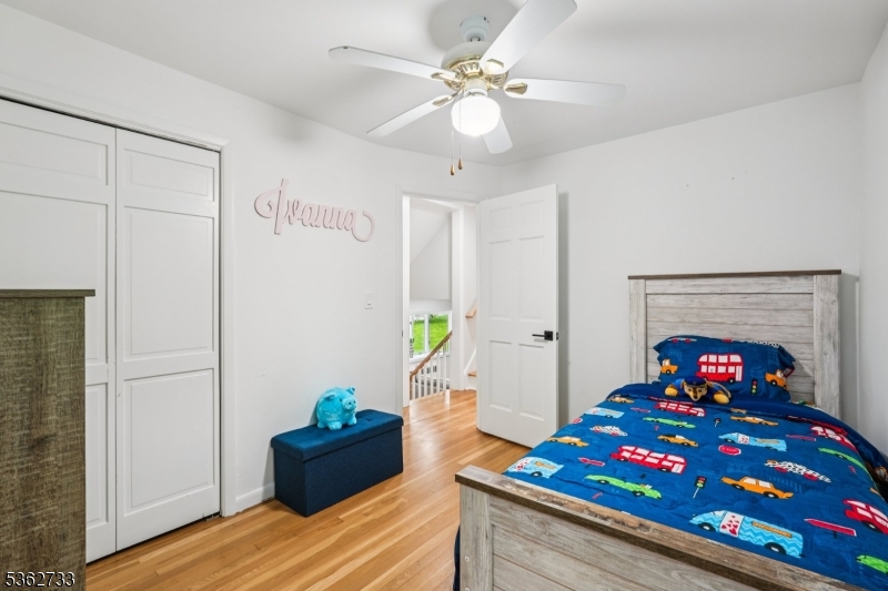 24 Glen Ave