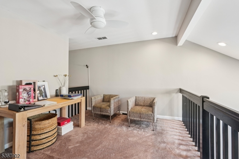 82 Davey Dr