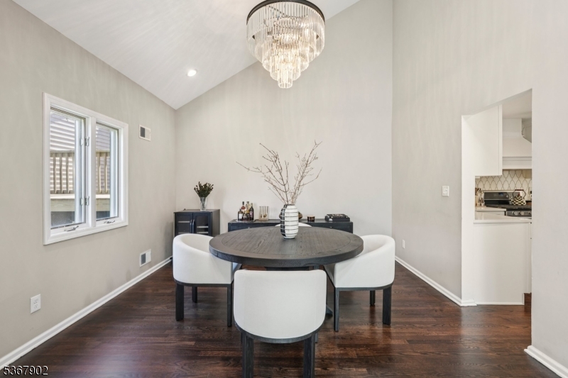 82 Davey Dr