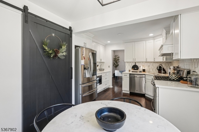 82 Davey Dr