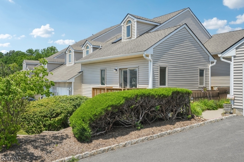 82 Davey Dr