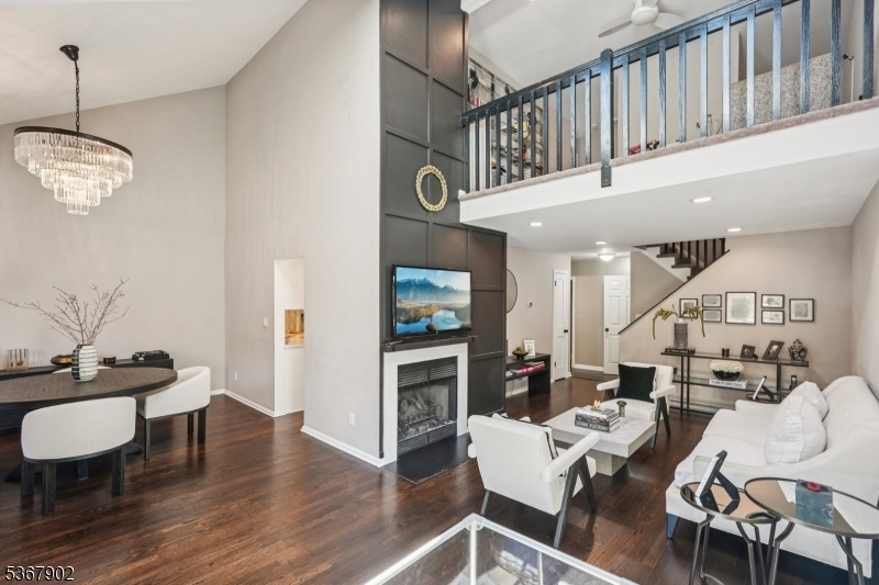 82 Davey Dr