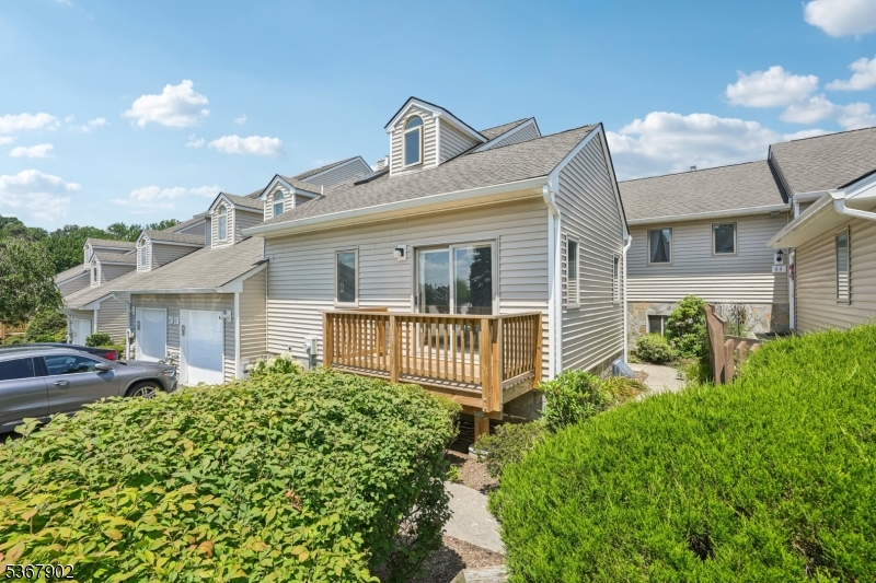 82 Davey Dr
