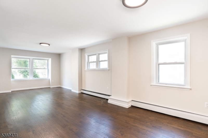 285 Orchard Ter C-1