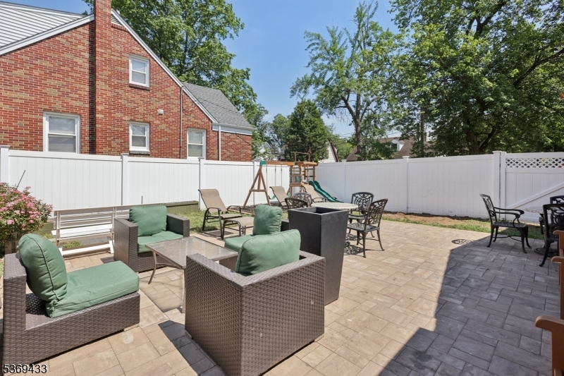 703 Elm St