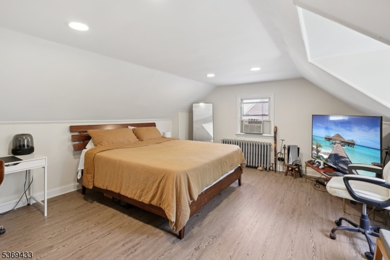 703 Elm St