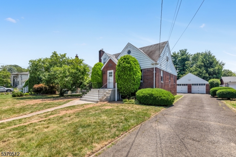 124 Franklin St