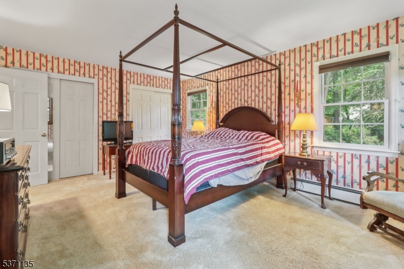 150 Deerfield Ter