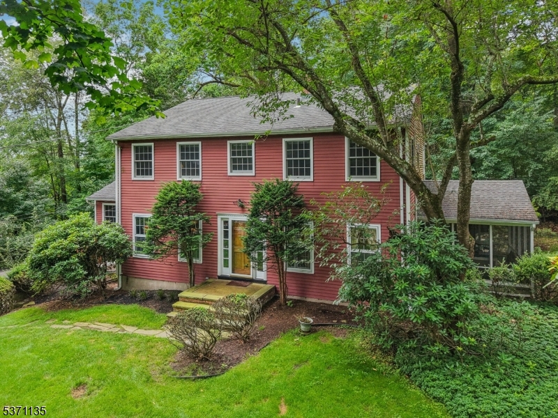 150 Deerfield Ter