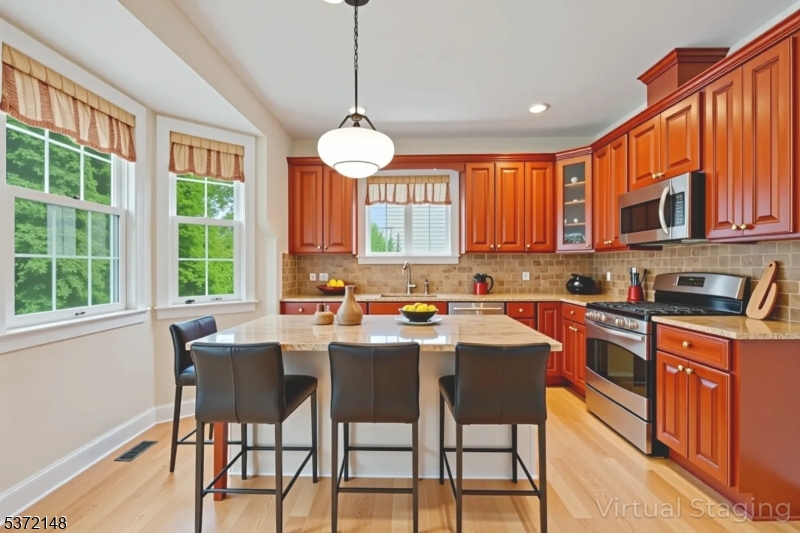 32 Spruce Ave