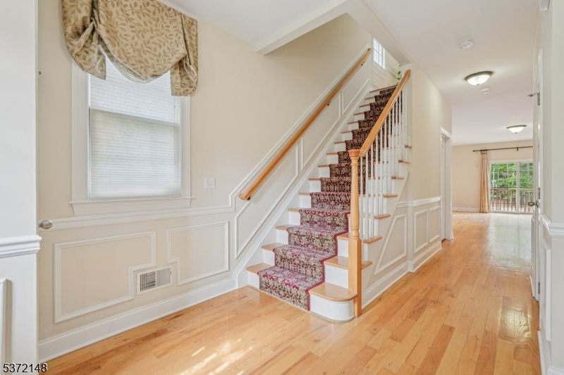 32 Spruce Ave