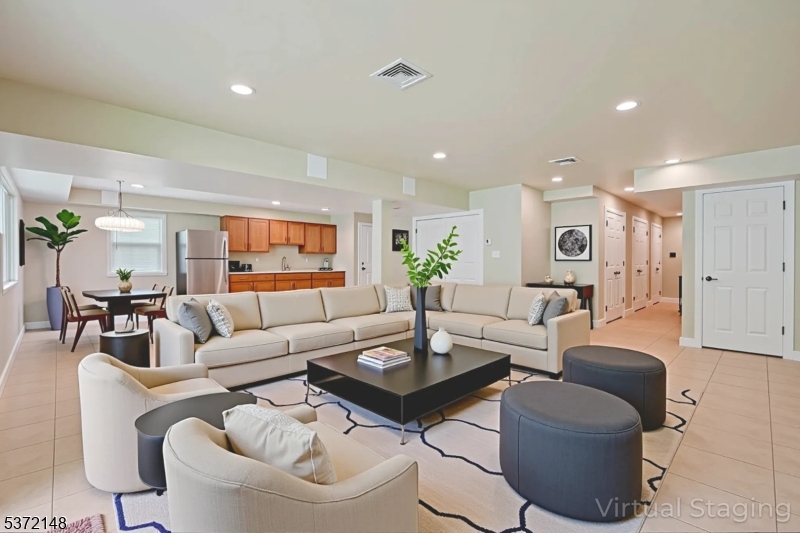 32 Spruce Ave