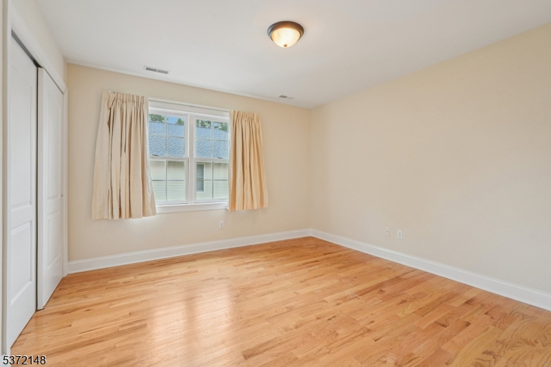32 Spruce Ave