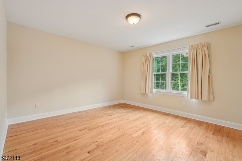 32 Spruce Ave