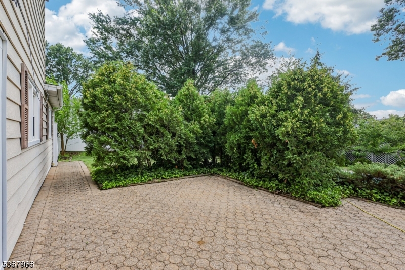 132 Dorset Dr