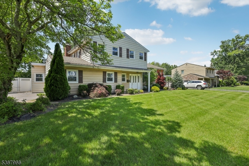 132 Dorset Dr