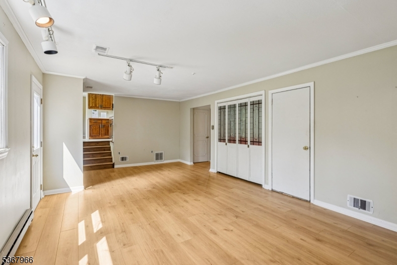 132 Dorset Dr