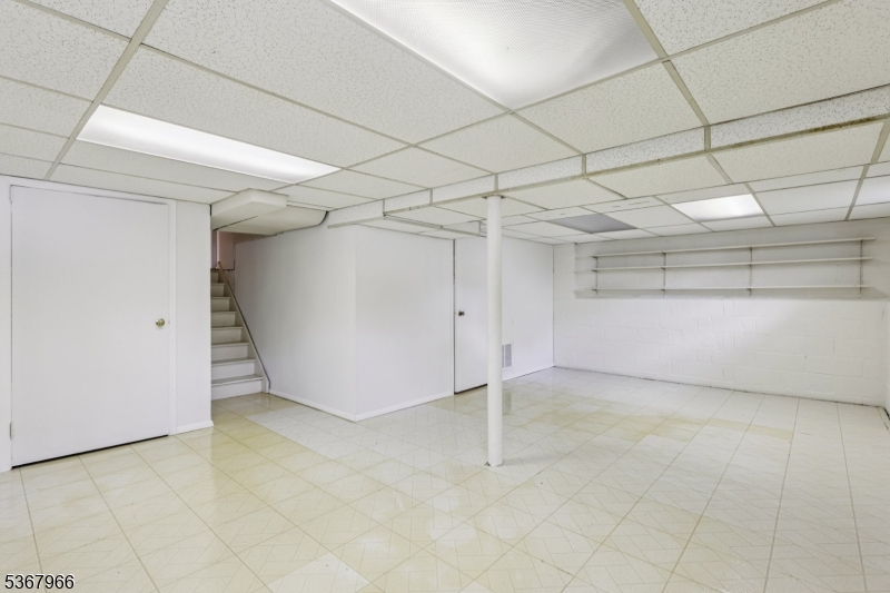 132 Dorset Dr
