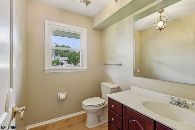 132 Dorset Dr
