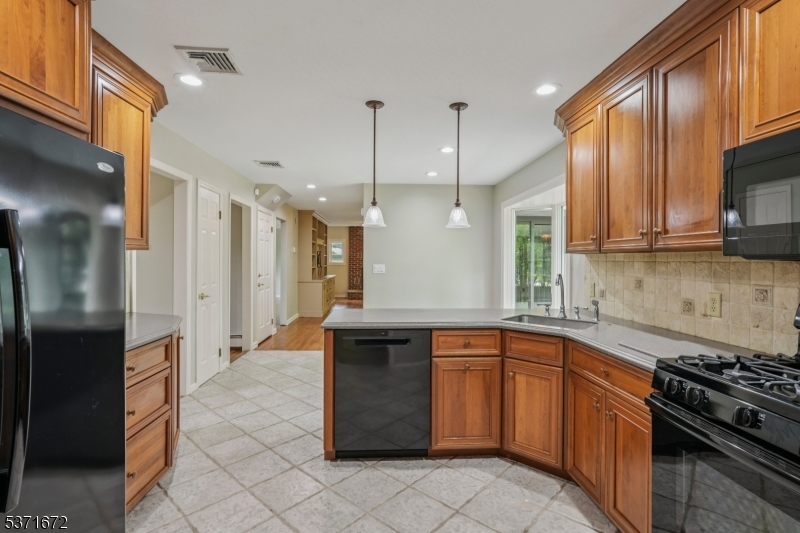 743 Birchwood Dr