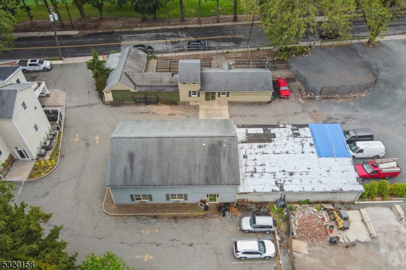 1 Pierson Rd