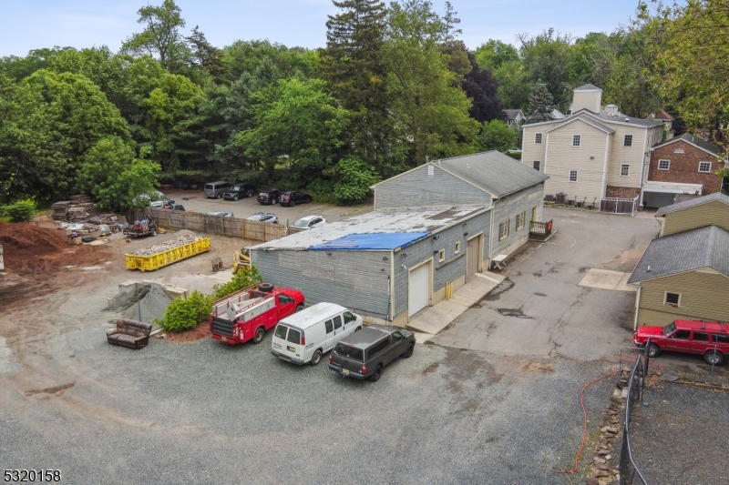 1 Pierson Rd