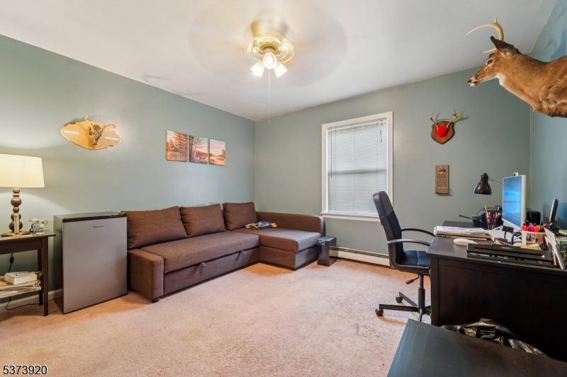 4 Crest Hill Dr