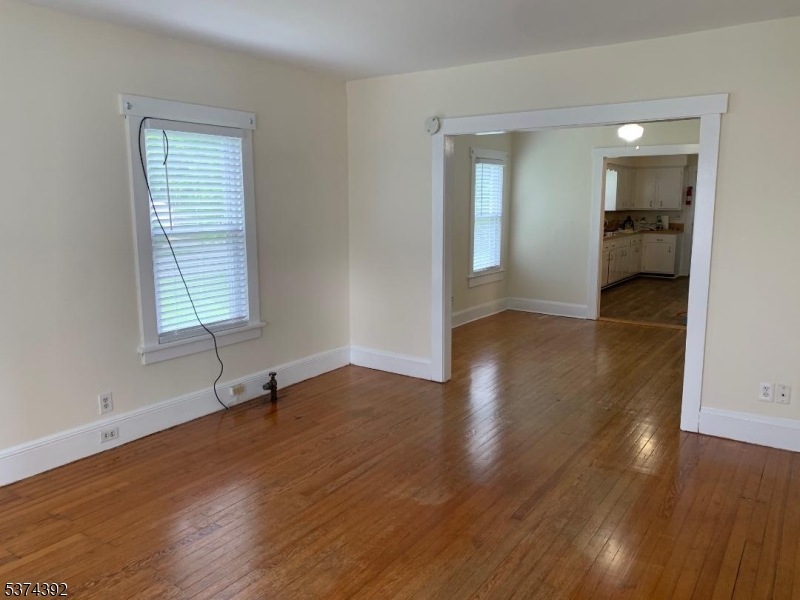 33 Lincoln Pl