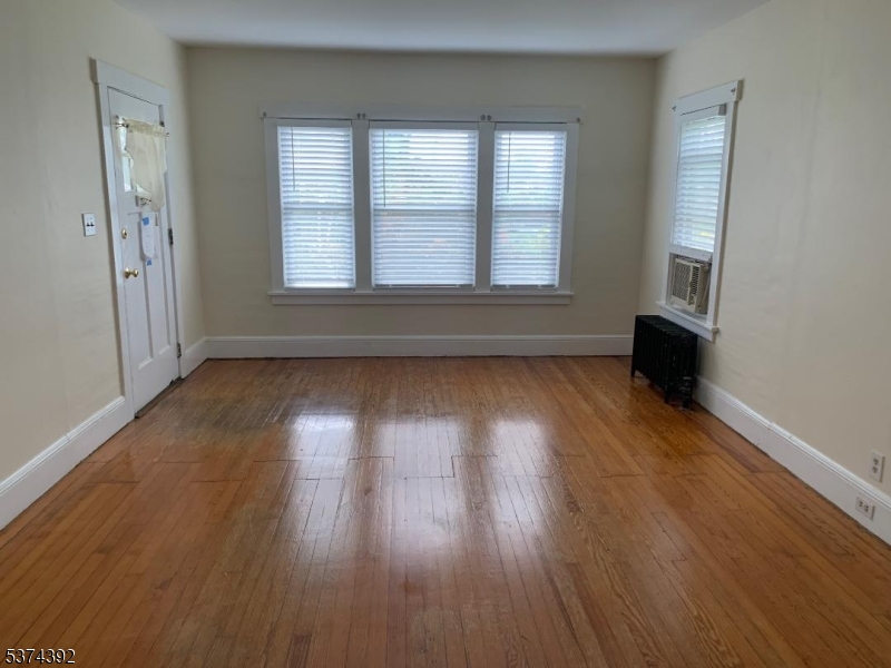 33 Lincoln Pl