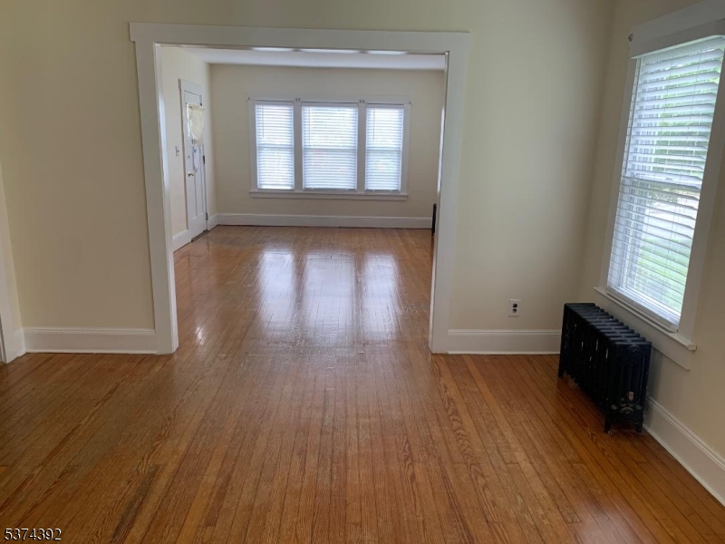 33 Lincoln Pl