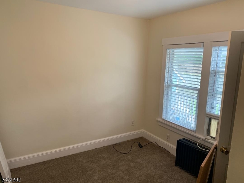 33 Lincoln Pl