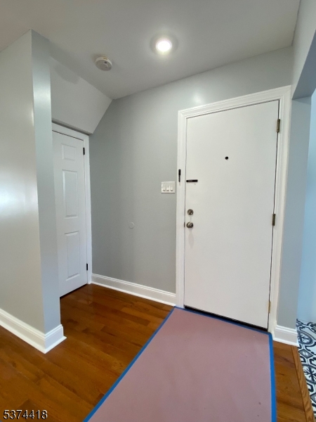 30 Chestnut Ave 2L