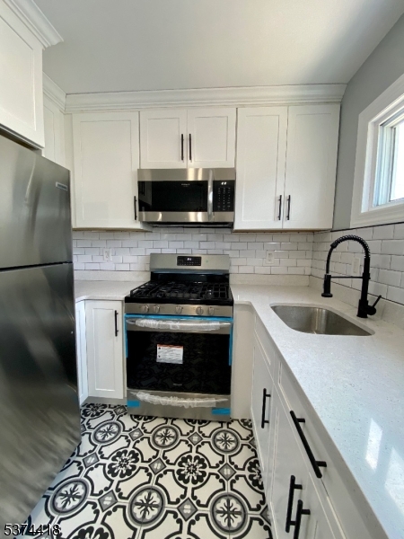 30 Chestnut Ave 2L