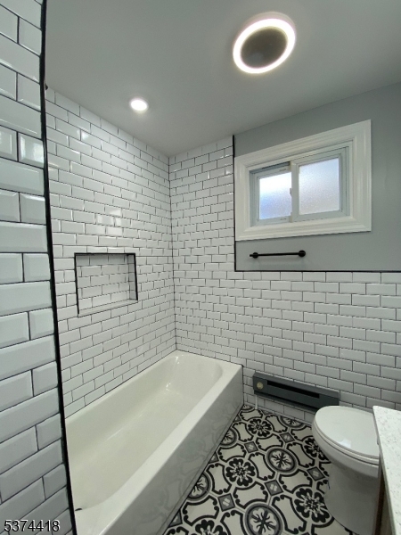 30 Chestnut Ave 2L