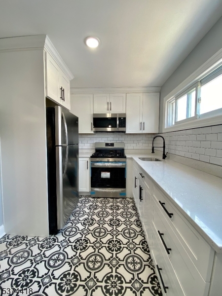 30 Chestnut Ave 2L