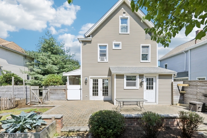 7 Clinton St