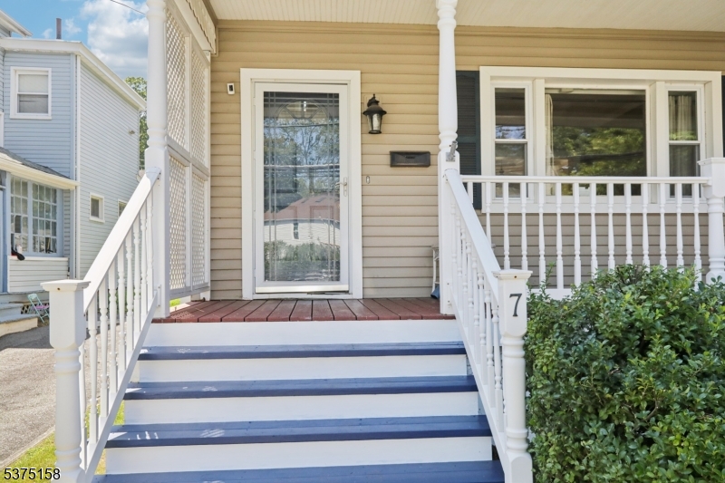 7 Clinton St