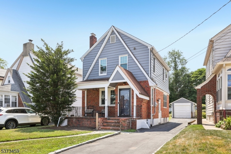 17 Berkeley Ave