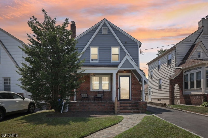 17 Berkeley Ave