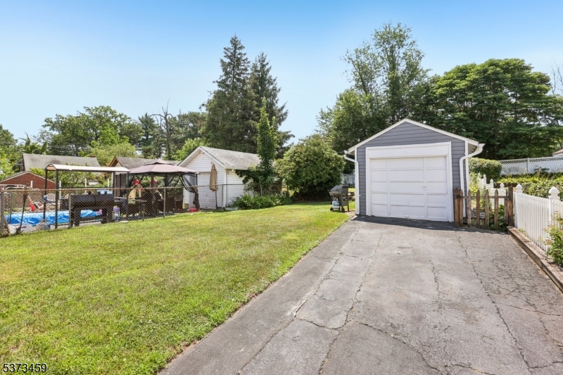 17 Berkeley Ave