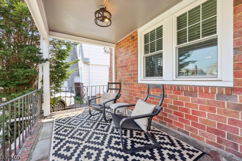 17 Berkeley Ave