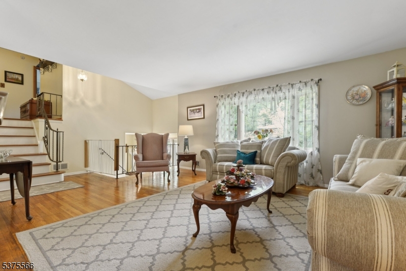 349 Charnwood Rd