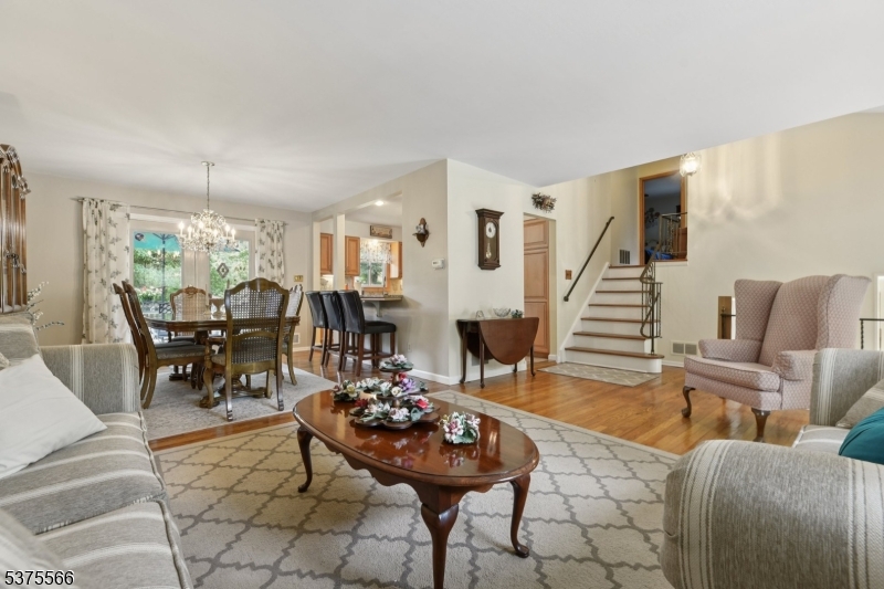349 Charnwood Rd