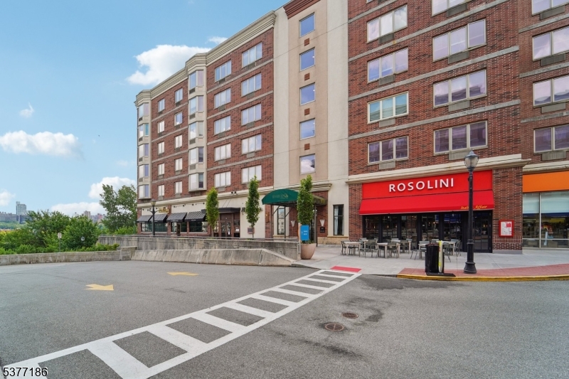 6209 City Pl