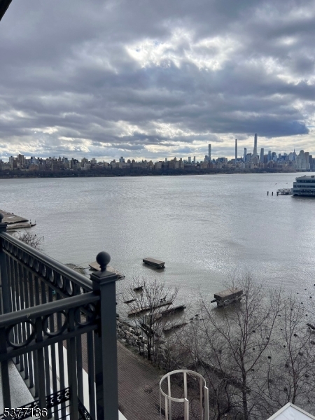 6209 City Pl
